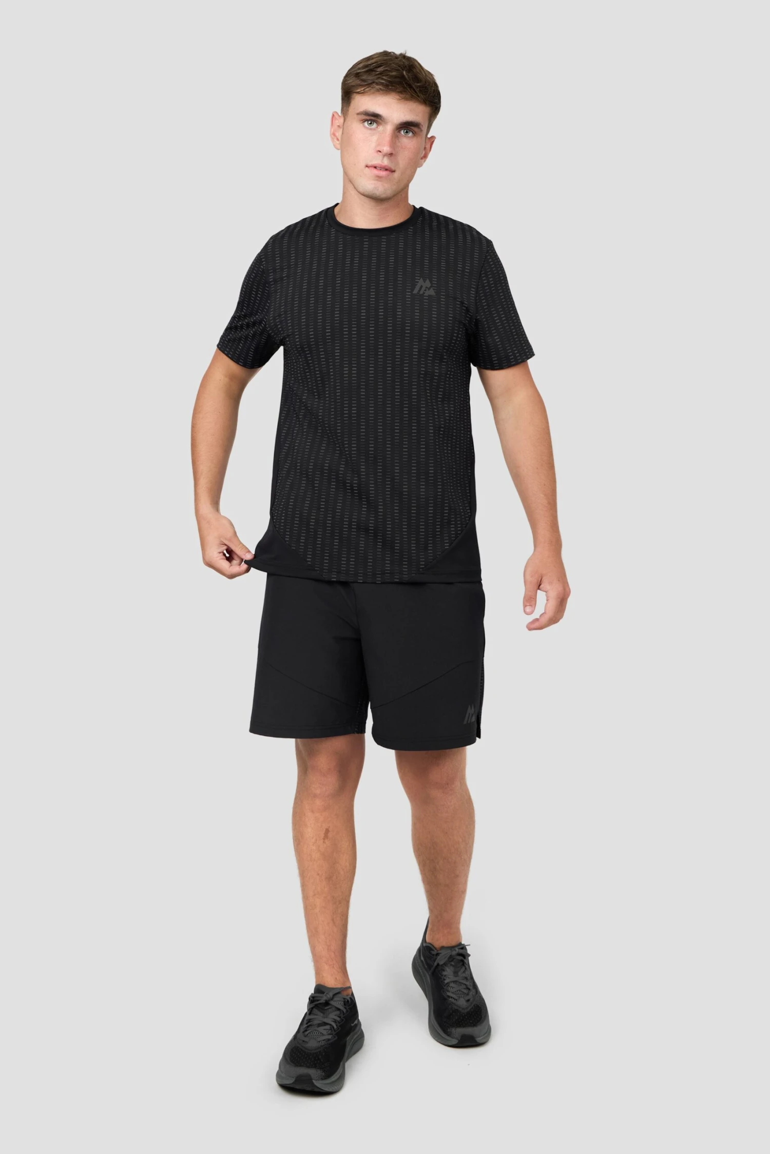 MTX Run Tempo T-Shirt - Black 5 MTX Run Tempo T-Shirt - Black - Image 3