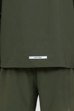 Base Windbreaker - Elm -Montirex BASE WINDBREAKER Deep depths back detail