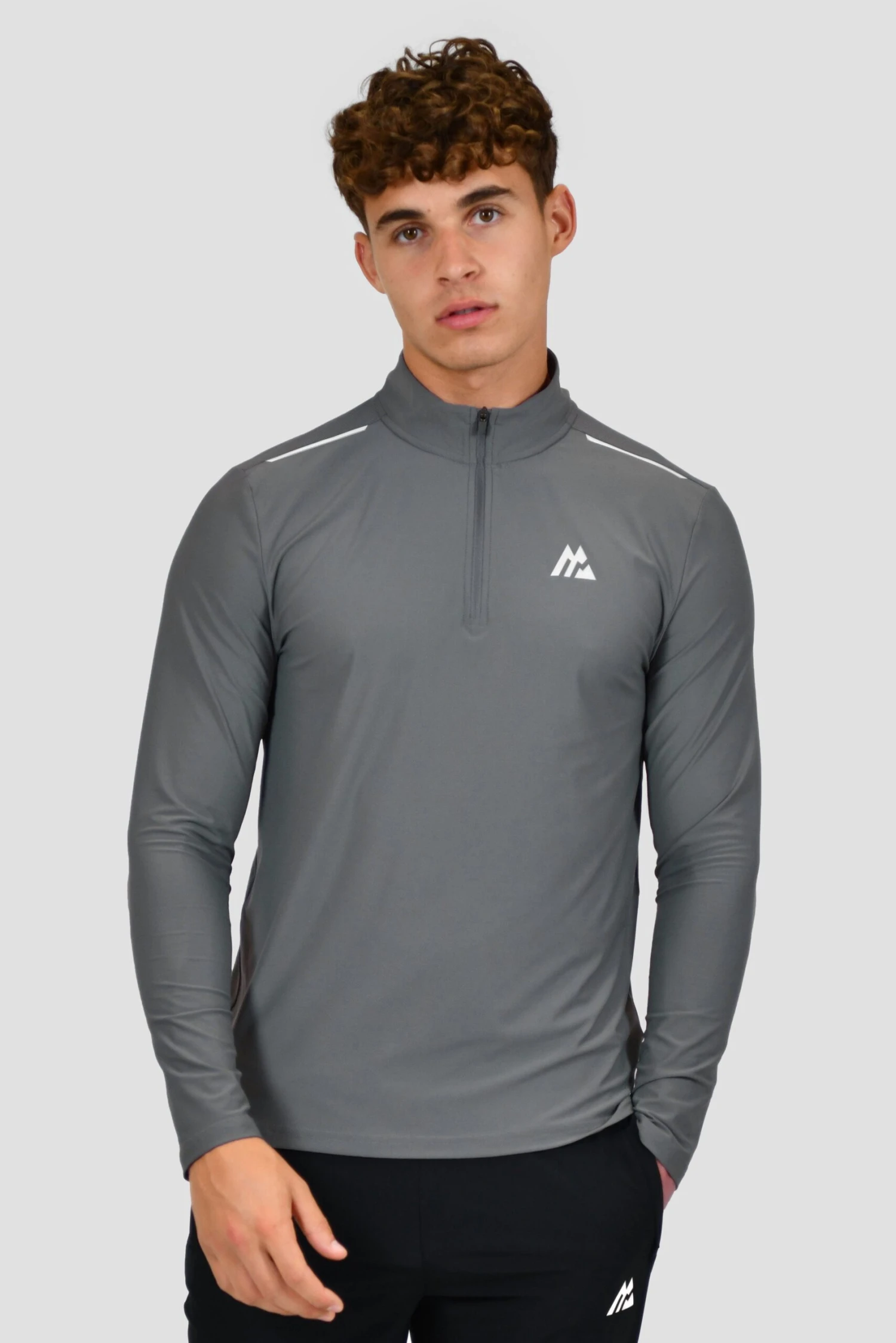 Charge 2.0 1/4 Zip - Cement Grey 3 Charge 2.0 1/4 Zip - Cement Grey