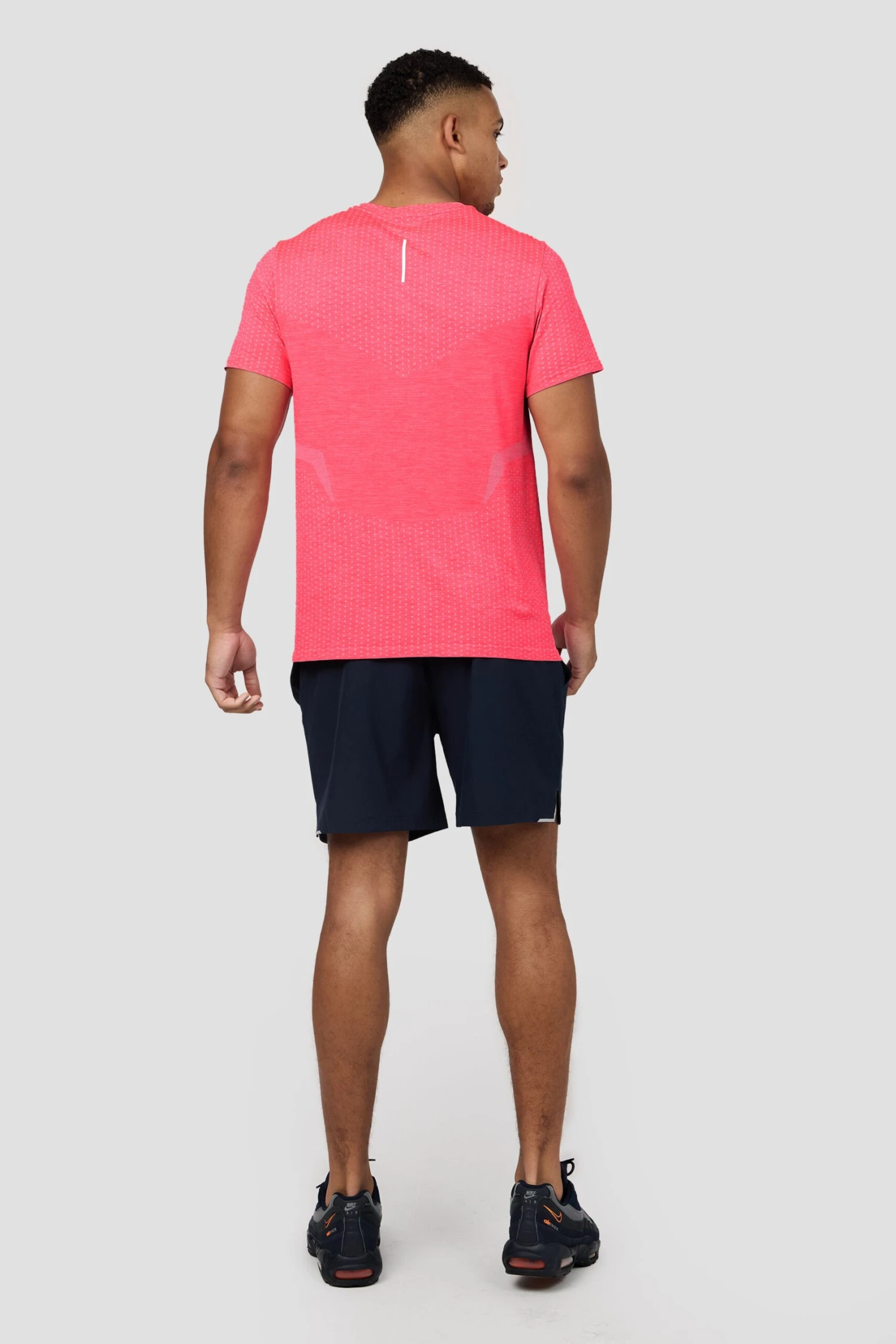 Vault Seamless T-Shirt - Shocking Pink/Breeze 6 Vault Seamless T-Shirt - Shocking Pink/Breeze - Image 4