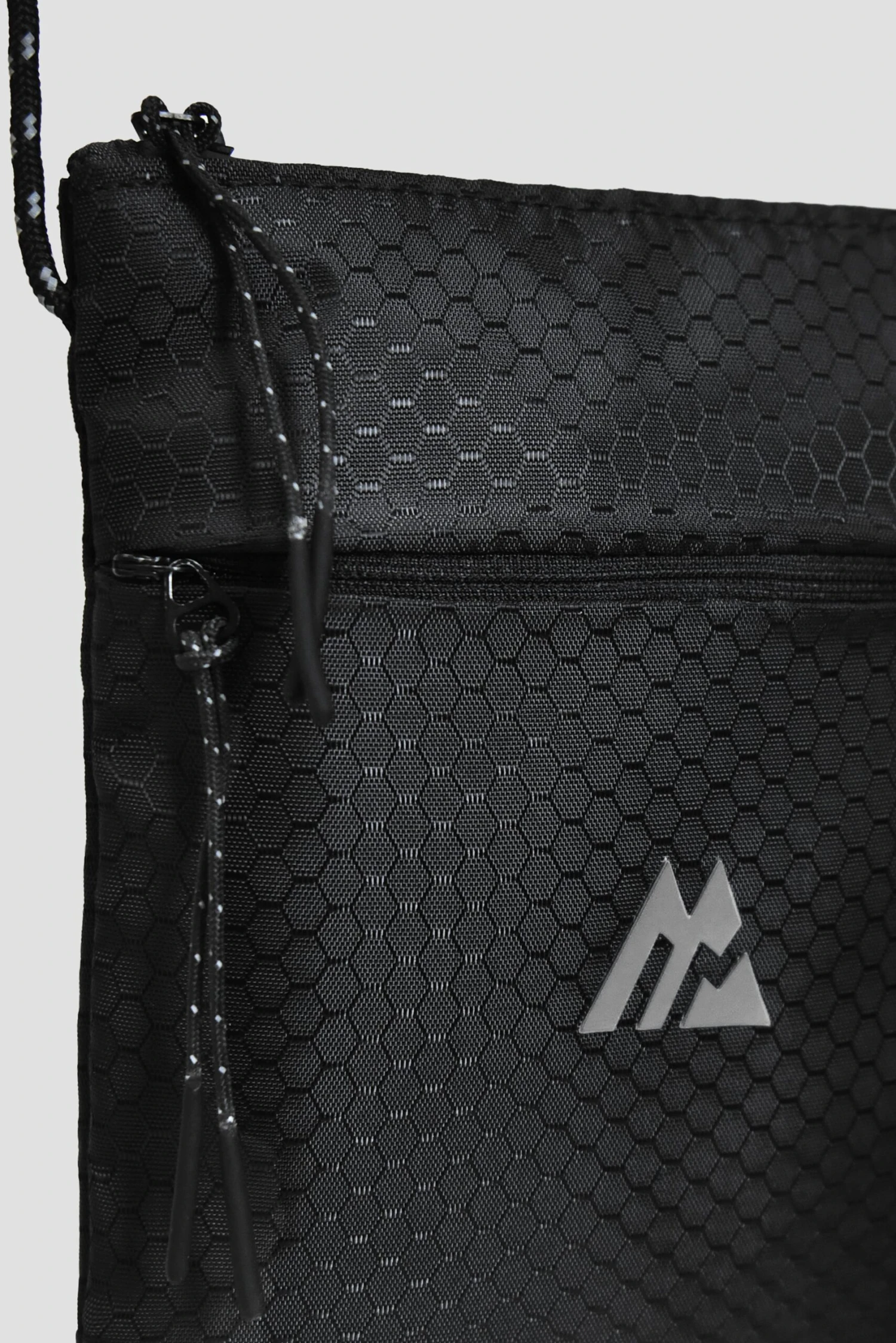 MTX 2.0 Passport Bag - Black/Cement Grey 6 MTX 2.0 Passport Bag - Black/Cement Grey - Image 4