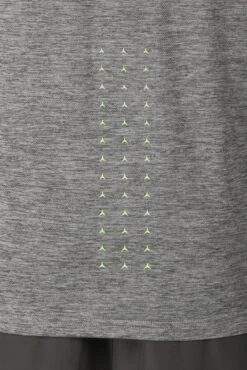 MTX Run Vital T-Shirt - Jet Grey 13 MTX Run Vital T-Shirt - Jet Grey -Montirex MTX RUN VITAL TEE JET GREY back close detail