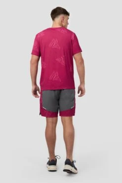 Geo M Print T-Shirt - Cherry -Montirex NwxlOzgEWiY3u3aIHsucEZ3BEHcPsRH9nqU2L73WRwc